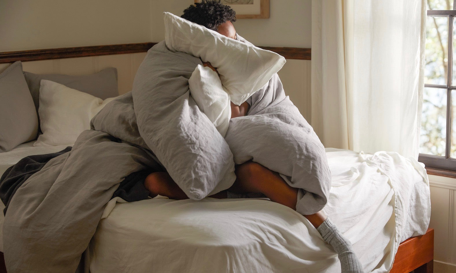 Guide to Bed Sheets: Choose the Right Fabric & Style for Your Bed