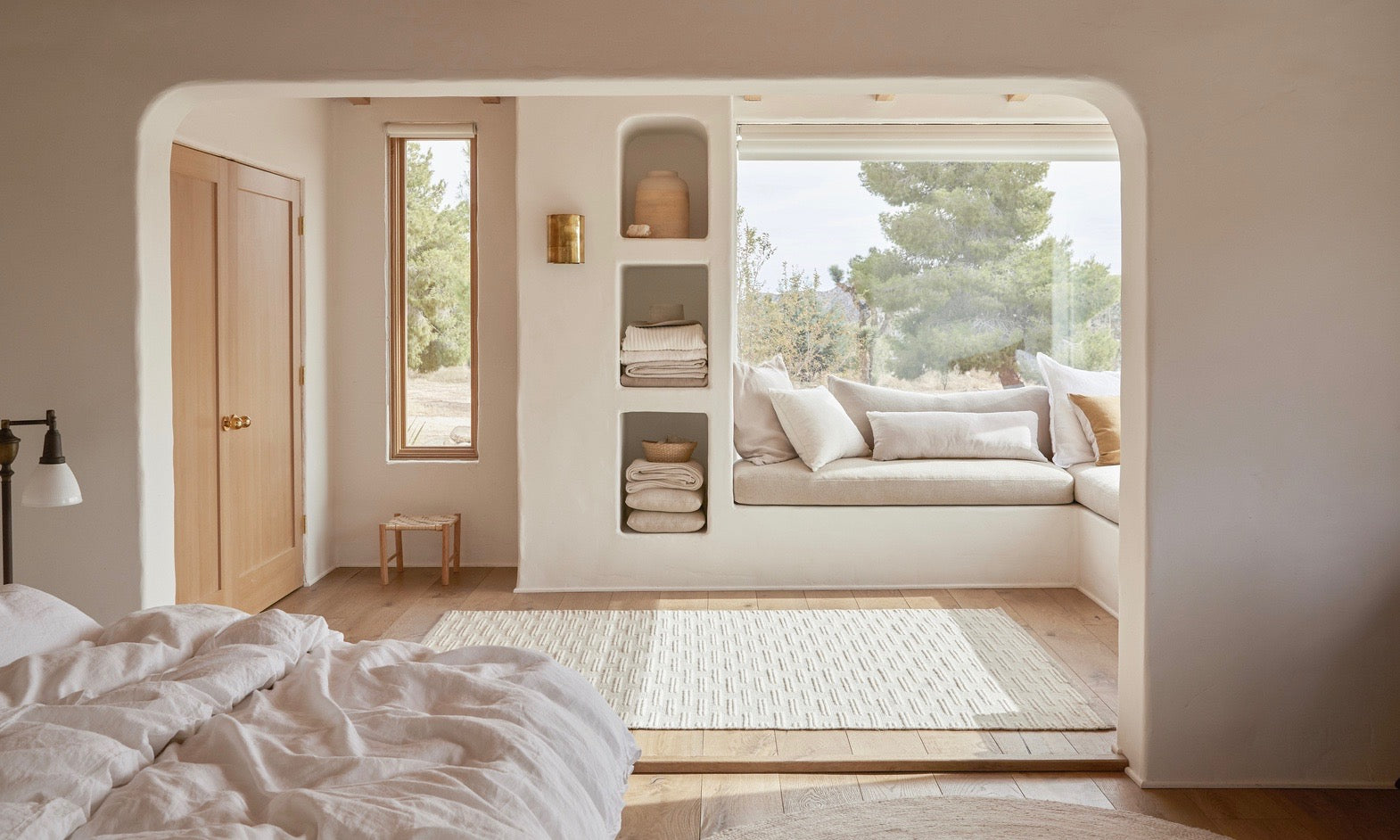 How to Design a Minimalist Bedroom