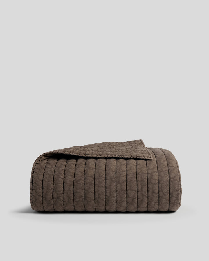 Garment Dyed Channel Quilt (Warm Grey)