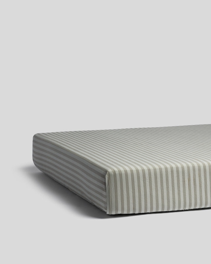 Percale Crib Sheet (Moss Stripe)